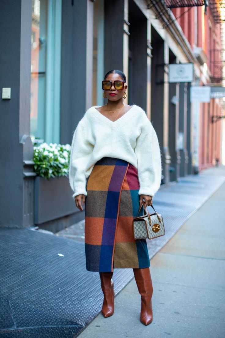 10 Work Outfits That'll Make You the Best-Dressed in the Office (Number #6 Is Stunning!) - 4. Colorful Layers